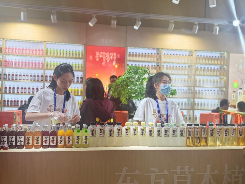 4436x12威尼斯传统文明引领“新国潮”(图3)